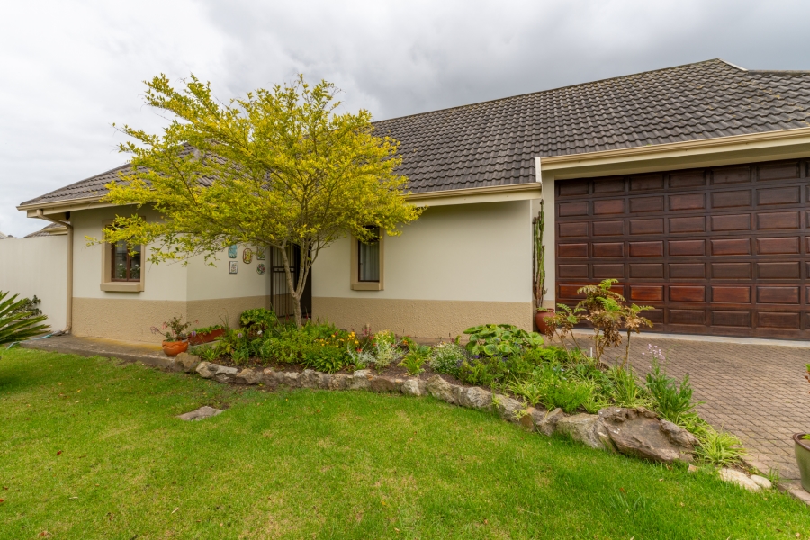 2 Bedroom Property for Sale in Blue Mountain Village Western Cape